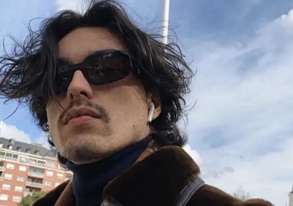 VIDEO: Le hace Sergio Mayer Mori sensual baile a un amigo