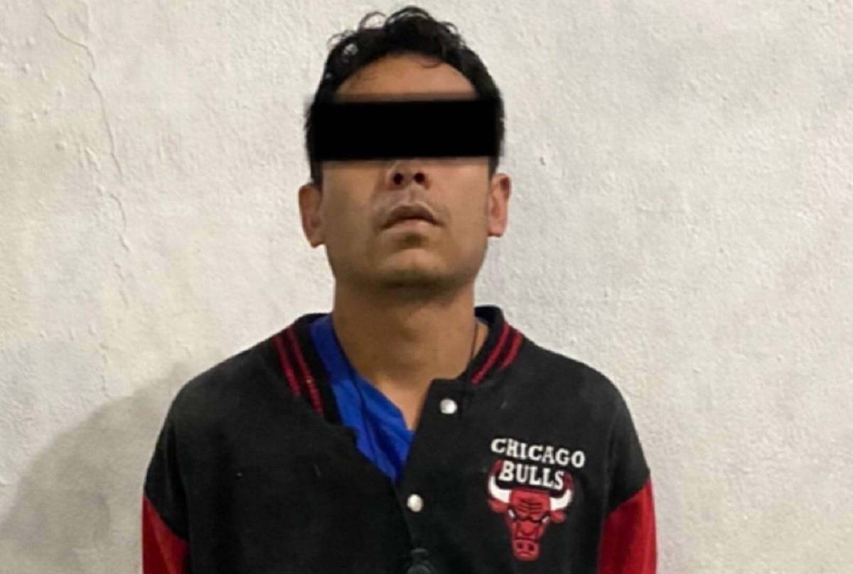 La Policía de Guadalupe capturó a Juan Daniel N, de 27 años, quien fue sorprendido en posesión de droga y un arma de fuego en la colonia 25 de noviembre. Foto: Raymundo Elizalde