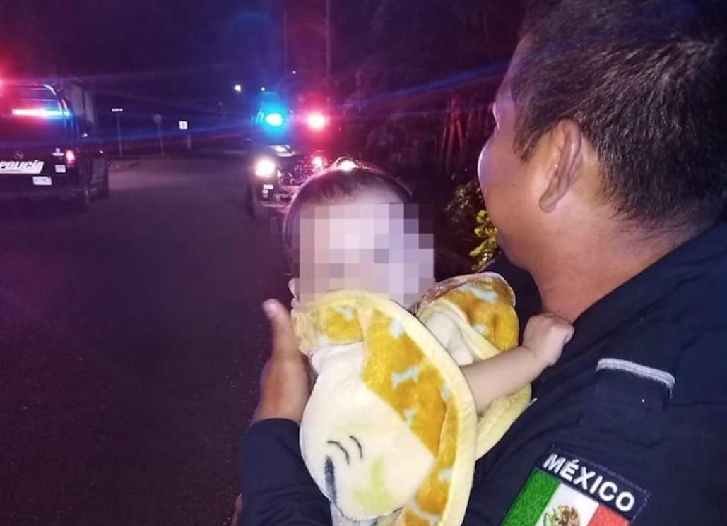 Un bebé fue abandonado en la entrada del Fraccionamiento Marsella 2, en Playa del Carmen, Quintana Roo. Foto: Twitter @5toPoderqroo