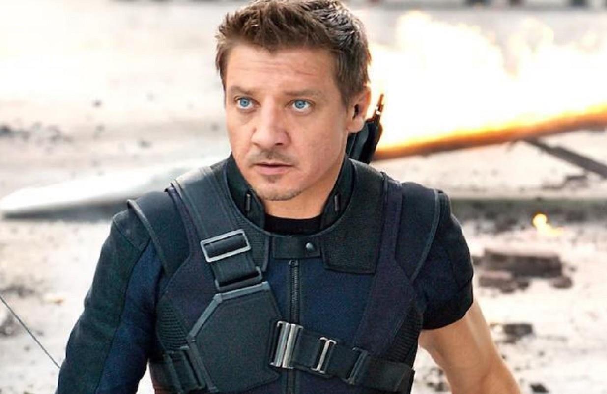 Jeremy Renner sufrió un accidente con un quitanieves; es reportado en condición crítica, per estable. Foto: Twitter @SocratesSnow
