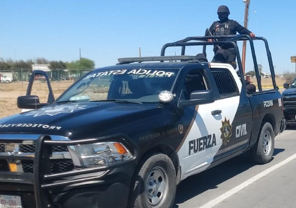 Elementos de la Agencia Estatal de Investigaciones (AEI) y Fuerza Civil Foto: Facebook Fuerza Civil se movilizaron al municipio de Abasolo, Nuevo León, tras el reporte de la presencia de sujetos armados en 8 camionetas.