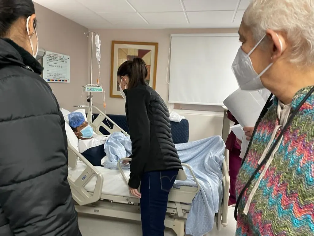 Sheinbaum visita a pacientes hospitalizados del trenazo de Línea 3 del Metro