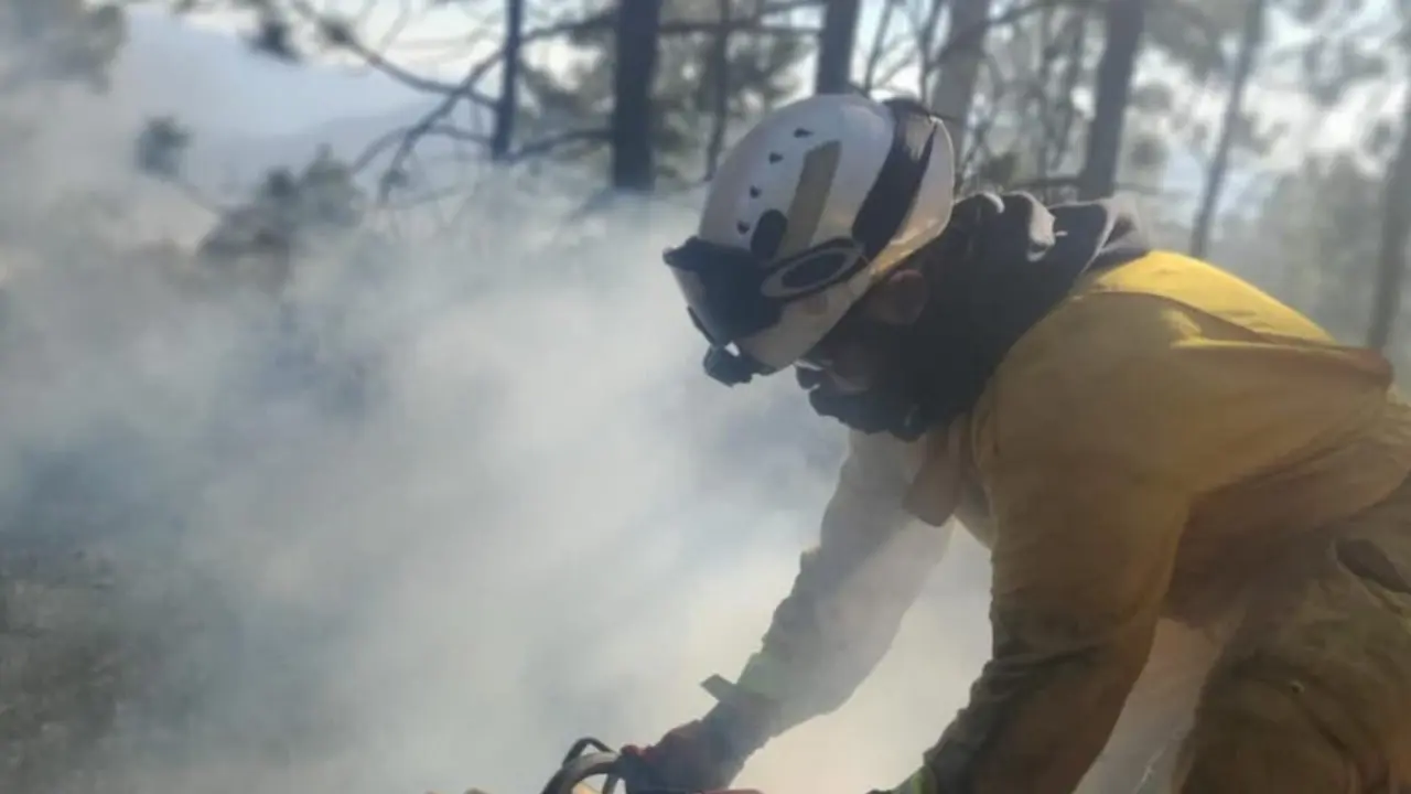 Reanudan acciones de combate a incendio forestal en Ciénega del Toro en Galeana