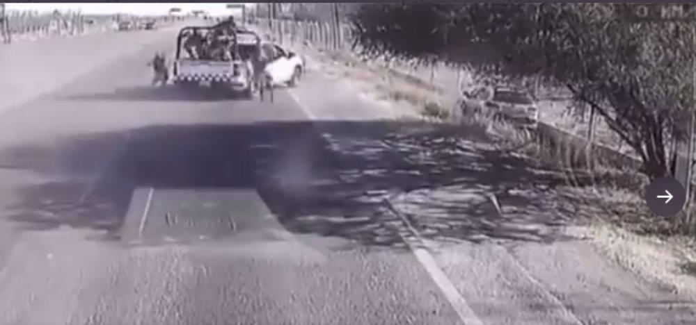 Fiscalía de Chihuahua pasa a la FGR caso de 2 jóvenes muertos de una camioneta