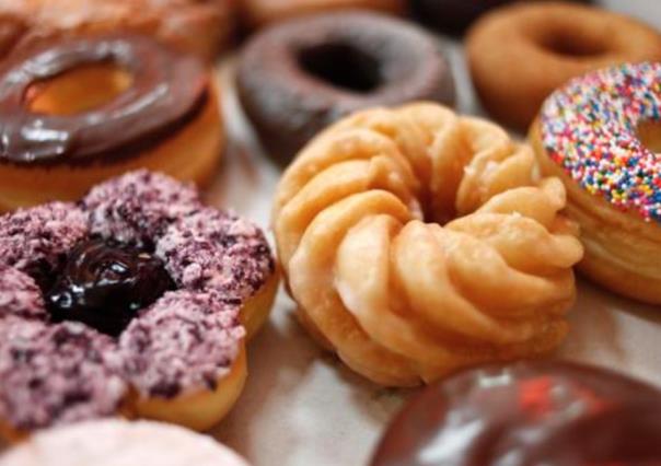 Lleva donas al trabajo... ¡y se entera que lo corrieron!