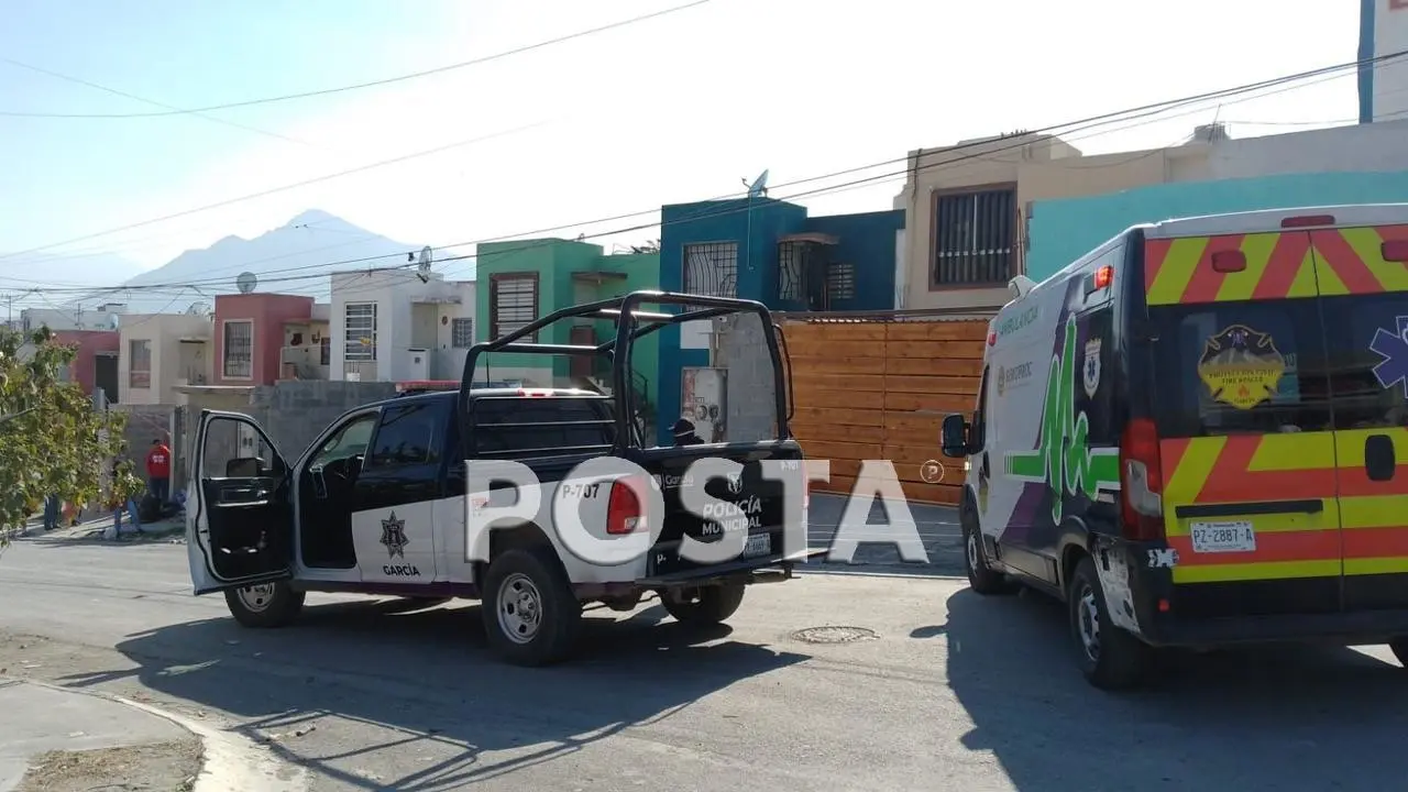 Un hombre fue asesinado con el tiro de gracia en la en la colonia Hacienda del Sol, en el municipio de García.  Foto: Raymundo Elizalde