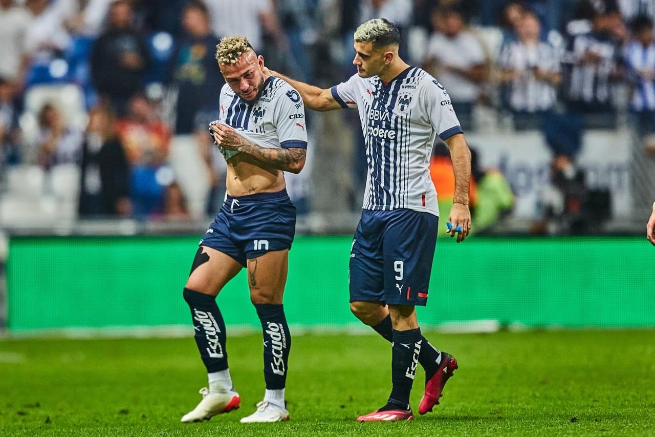 Duván Vergara abandonó la cancha del BBVA llorando al sufrir de nueva cuenta una lesión