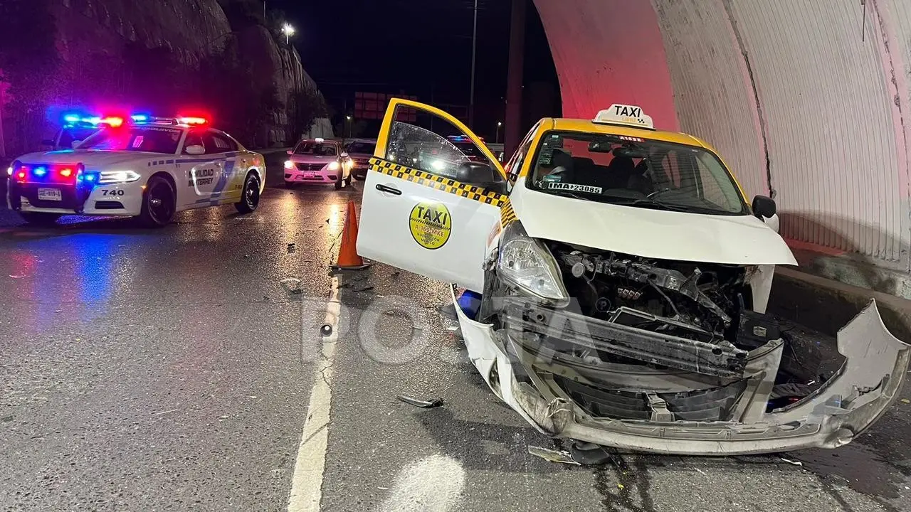 Choca coreano y resulta lesionado en el túnel de la Loma Larga
