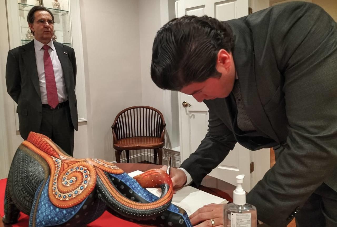 Samuel García se reúne con Esteban Moctezuma, embajador de México en EU