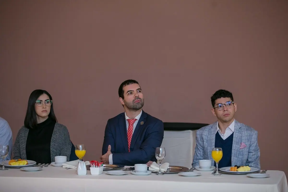 Invita Secretaría de Educación a empresarios al programa Educación Dual