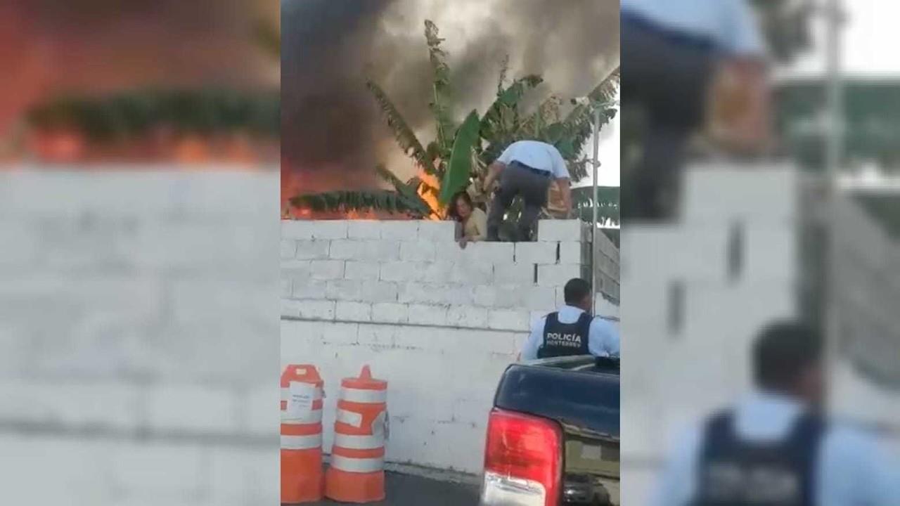 VIDEO: Policías se convierten en héroes, salvan a mujeres en Monterrey