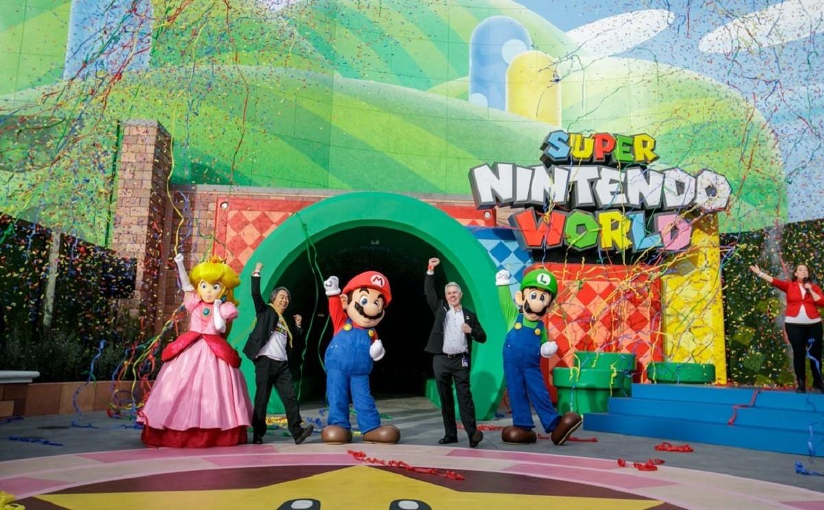 Super Nintendo World abre sus puertas en Universal Studios Hollywood. Foto: Twitter @ScottGustin