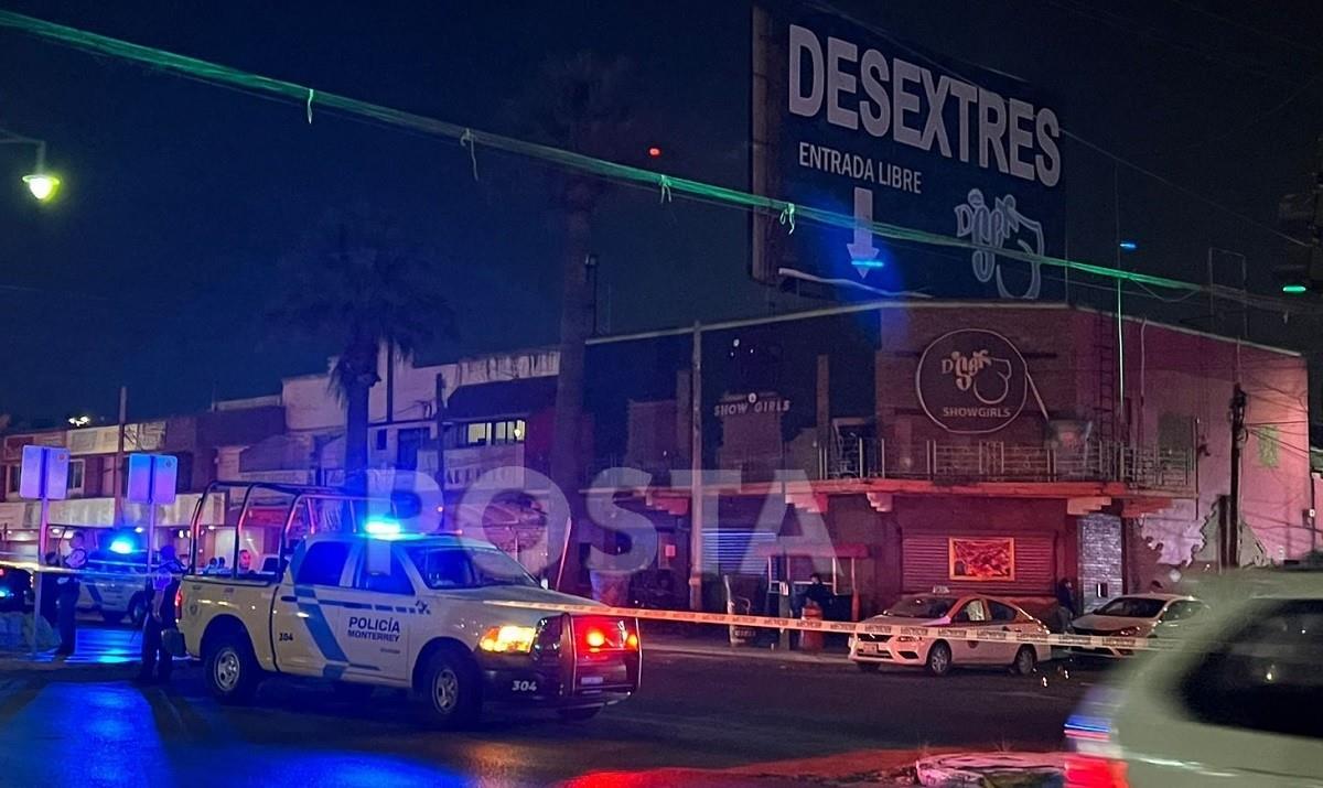 Atacan base de taxis al exterior del table dance Desextress