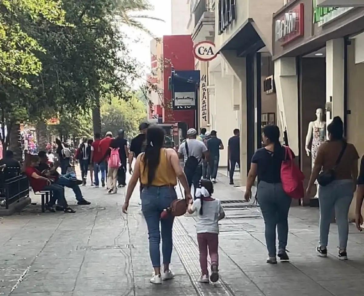 Se llama estupro al delito sexual cuando una persona mayor de edad mantiene relaciones sexuales con una adolescente, la cual aprueba dicha acción mediante el engaño y superioridad de esa persona. Foto: Karla Omosigho