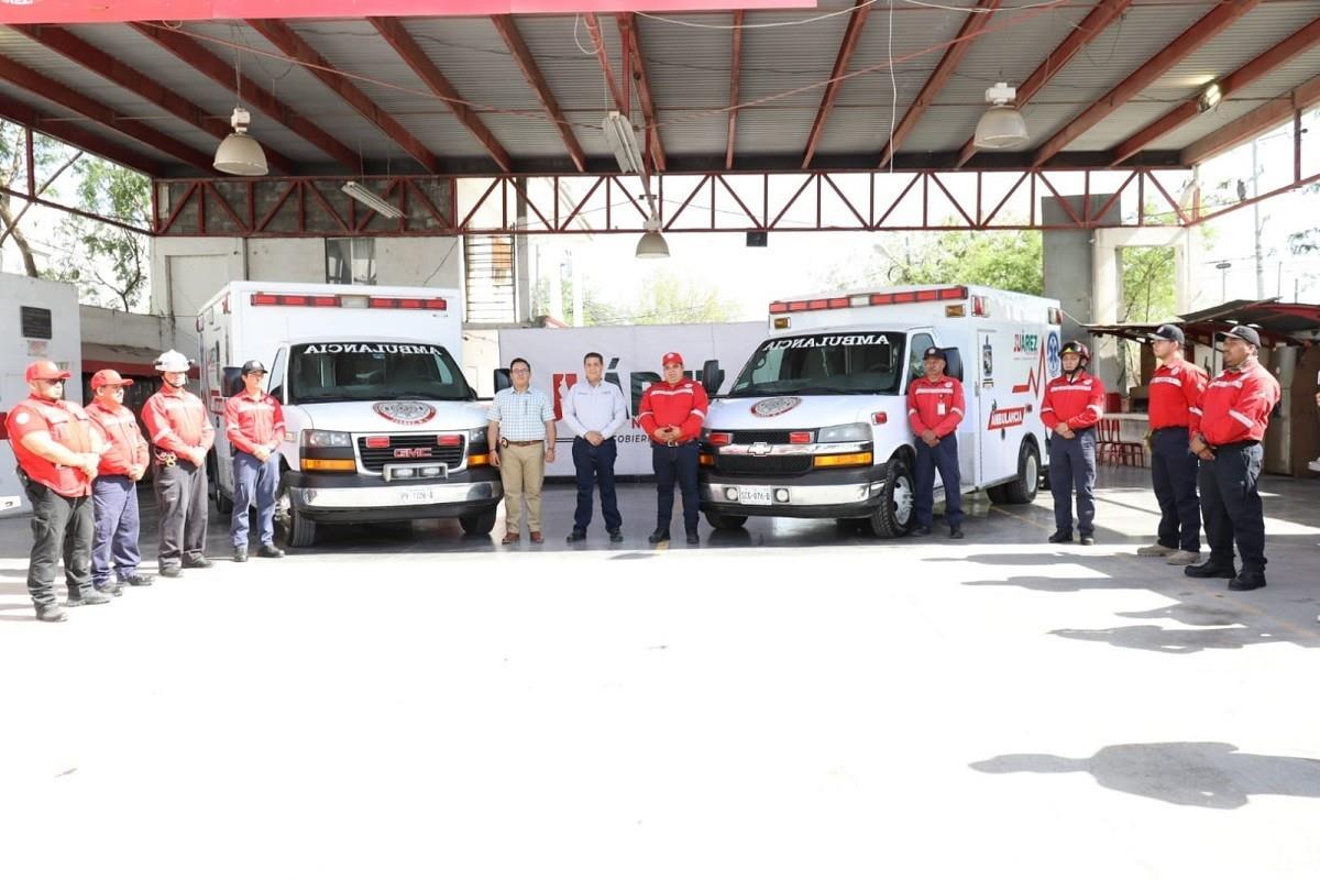 Entregan 2 ambulancias y equipo nuevo a Protección Civil y Bomberos de Juárez