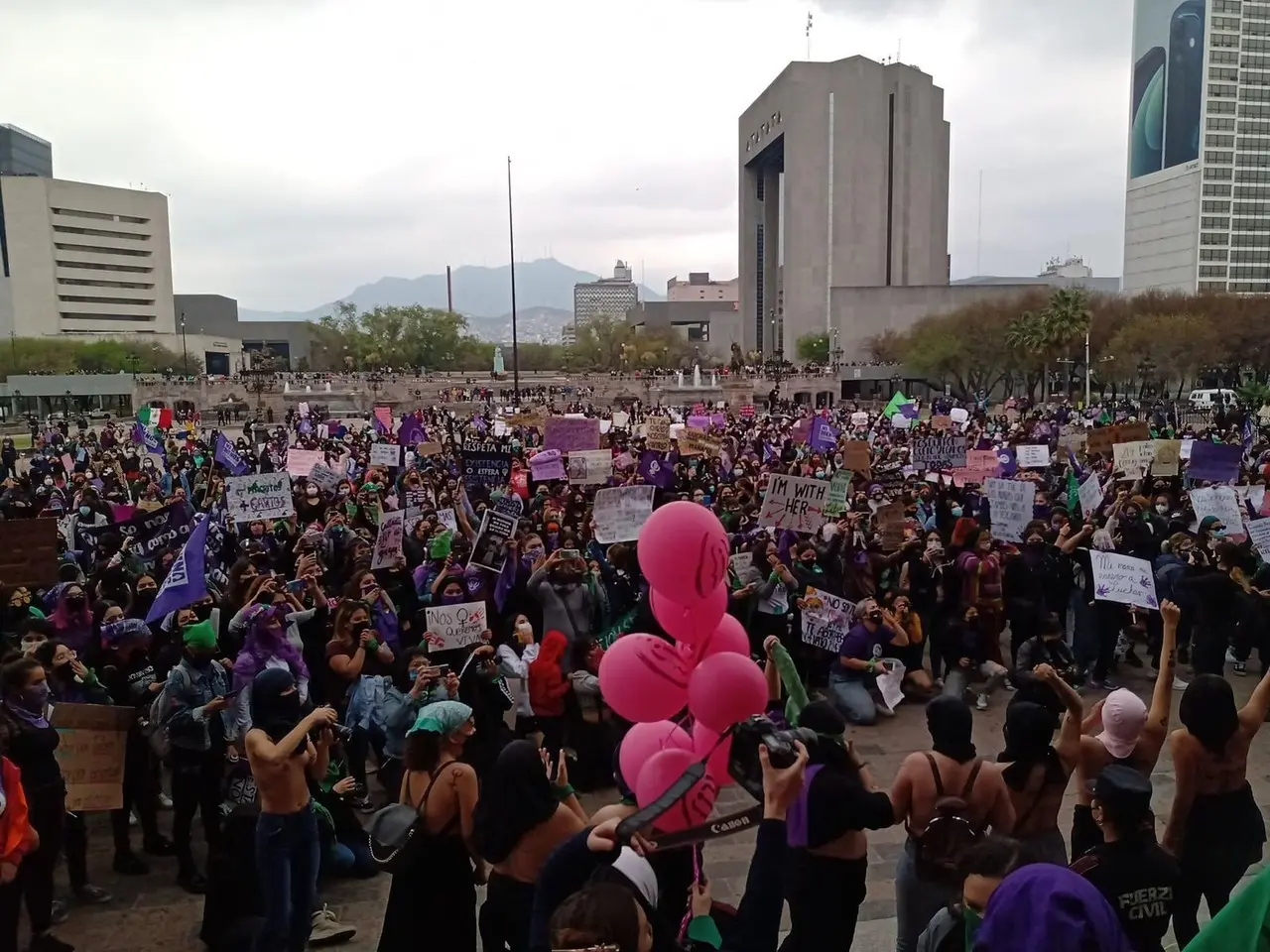 ¿Por qué se marcha el 8M?