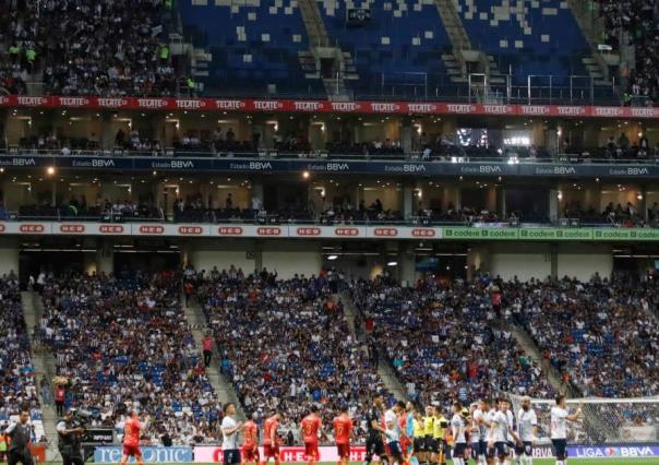 Con cámaras de vigilancia buscan evitar violencia en estadios de Nuevo León