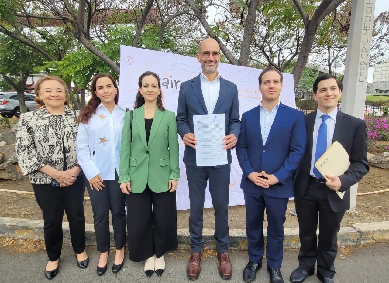 Miguel Treviño presenta amparo contra refinería de Pemex en Cadereyta
