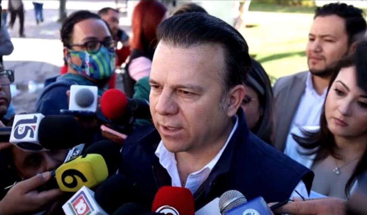 El mandatario estatal Esteban Villegas, negó que haya algún acuerdo con su predecesor Jorge Rosas Aispuro. Foto: Aida Campos.