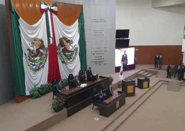 Entrega Américo Villarreal primer informe de gobierno al Congreso de Tamaulipas