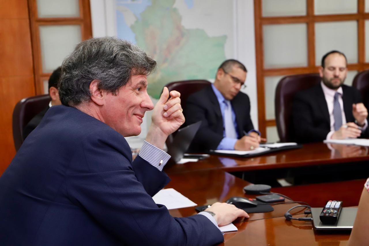 La labor del árbitro electoral fue aplaudida por el subsecretario del Departamento de Estado de Estados Unidos para América Latina, Brian Nichols. Foto: Twitter/ @WHAAsstSecty