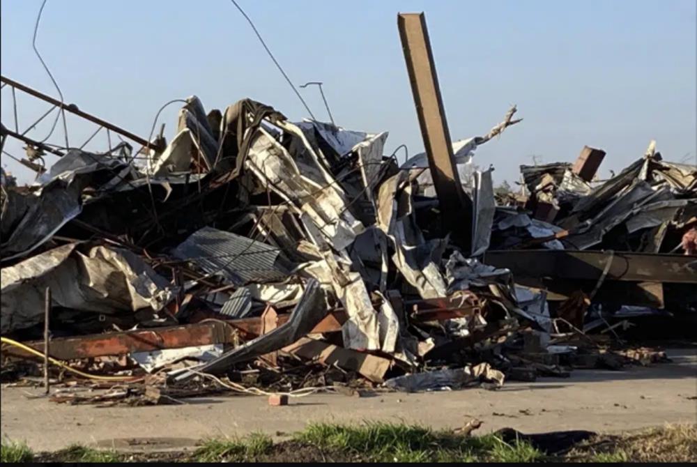 Joe Biden emitió una declaratoria de emergencia tras tornados en Mississippi. Foto. AP