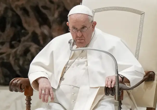 Mejora salud del Papa Francisco, lo darán de alta y presidirá el domingo