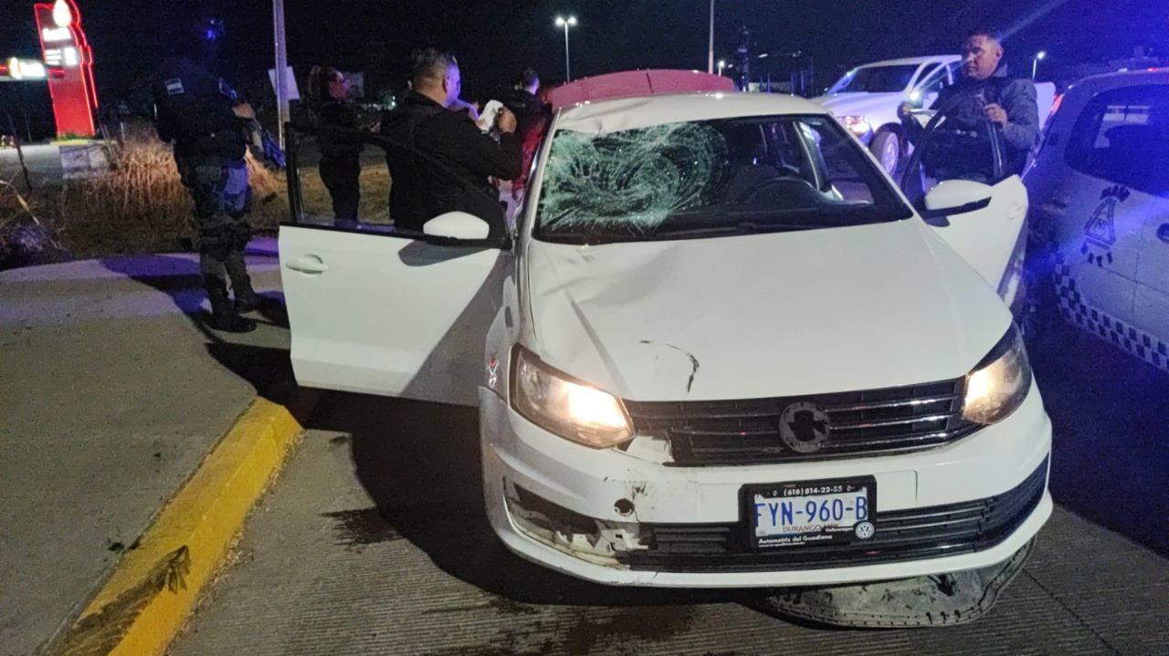 El ciclista fue impactado de lleno con la parte frontal del automóvil de la presunta responsable. Foto: Cortesía