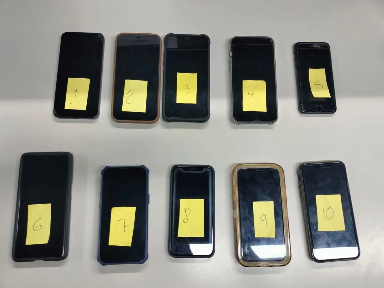 Capturan a 3 personas con 53 celulares robados en Pal Norte