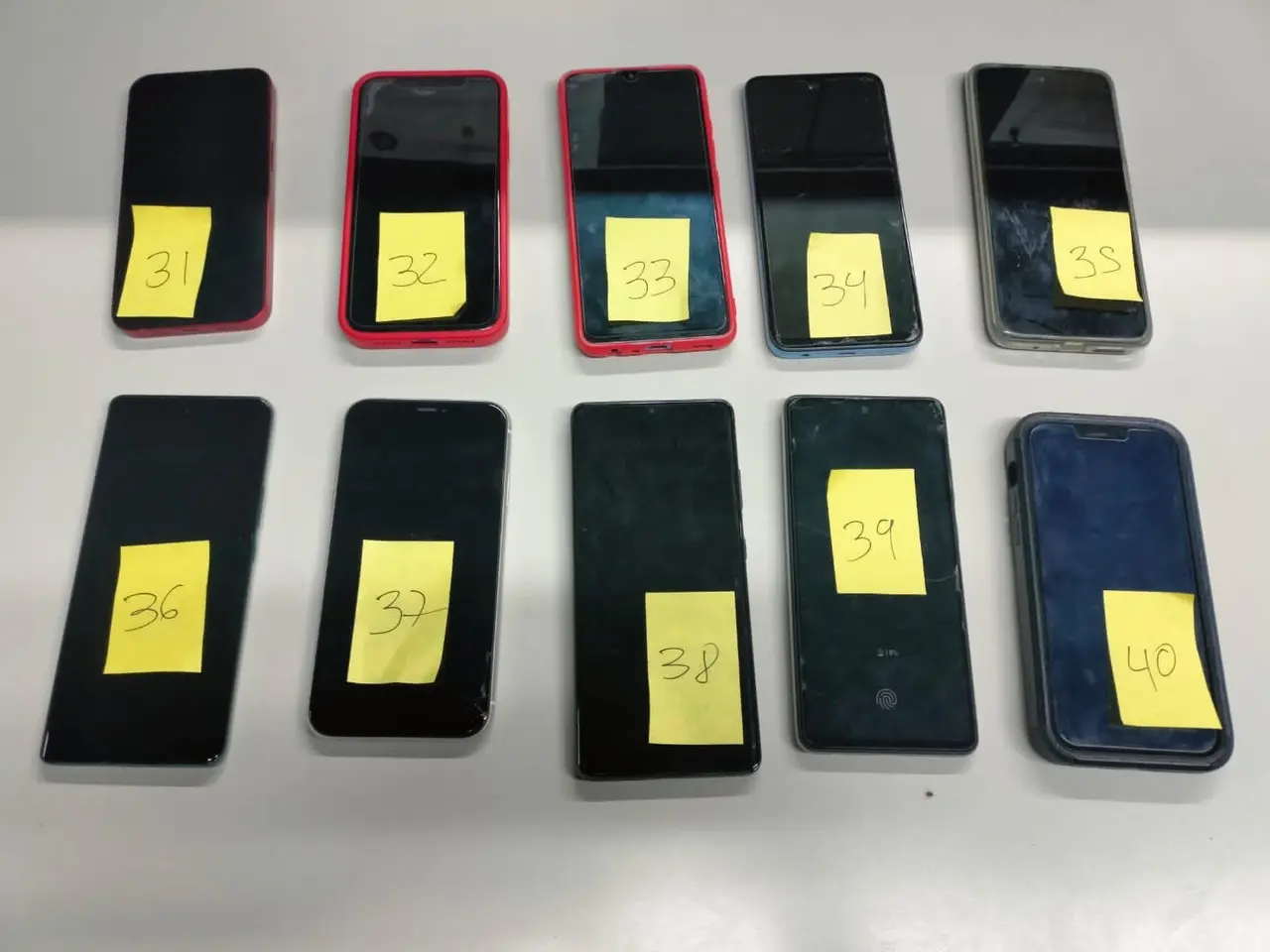 Capturan a 3 personas con 53 celulares robados en Pal Norte