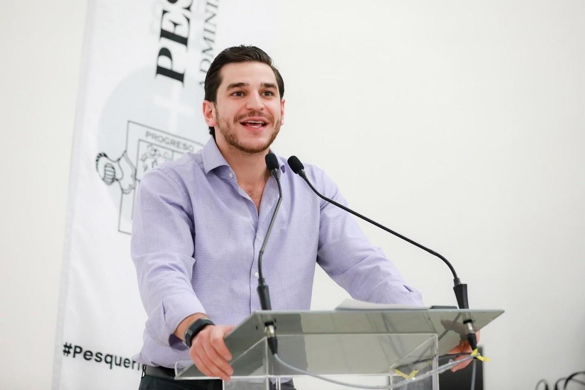 Da Gobierno de Pesquería reconocimientos a mil ciudadanos