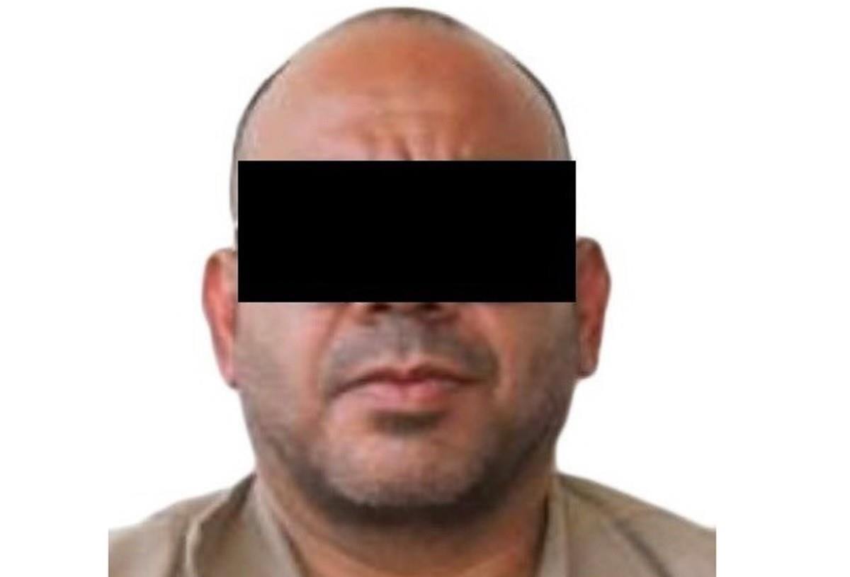 Jorge N, alias El Cholo Iván, jefe de seguridad del narcotraficante Joaquín El Chapo Guzmán, fue extraditado por la FGR a Estados Unidos. Foto: Twitter @FGRMexico