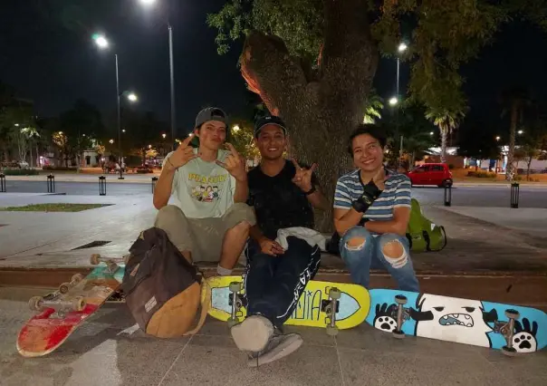 Jóvenes universitarios promueven el skate