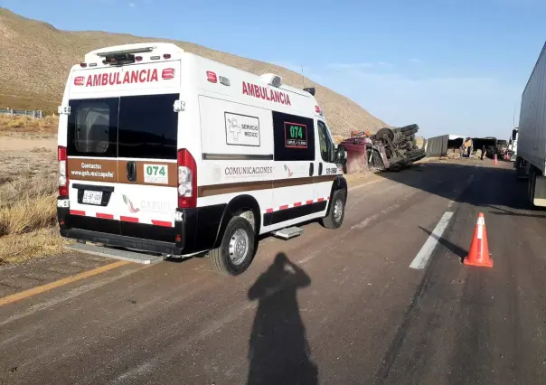 Muere trailero mexiquense en carretera de Durango