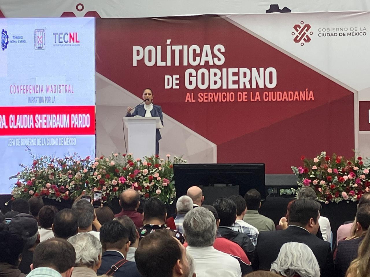 La jefa de gobierno de la CDMX, Claudia Sheinbaum, durante su conferencia Políticas de Gobierno en el Gimnasio Nuevo León. Foto: Karla Omosigho