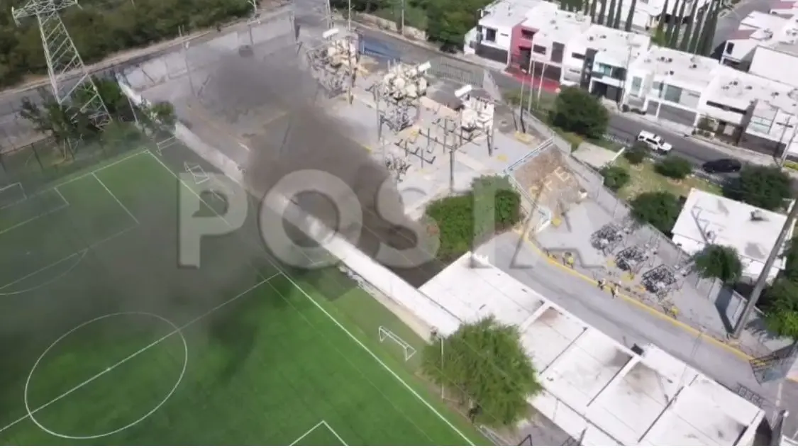 Robo de cableado y pastillas causa incendio en subestación de CFE en Nuevo León