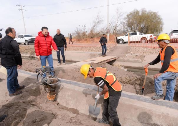 Esteban Villegas vigila obras en Durango para transparentar recursos