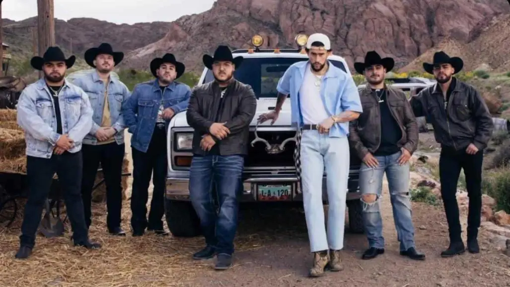 Bad Bunny invita a Grupo Frontera a su show en Coachella y cantan un x100to