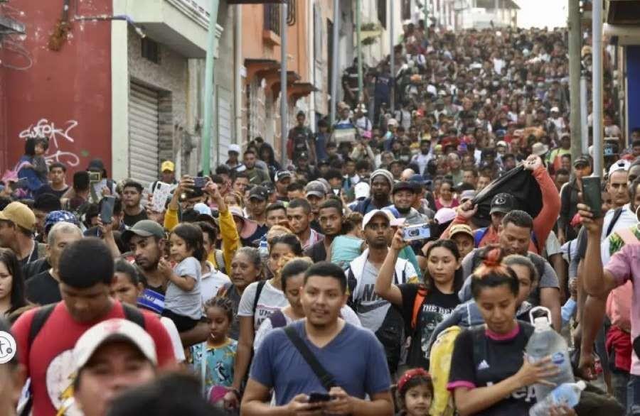 La organización Pueblos Sin Fronteras, liderada por Irineo Mújica, convocó la movilización. Foto: Especial