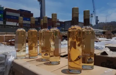 Marina de México incauta botellas de tequila con metanfetamina líquida concentrada