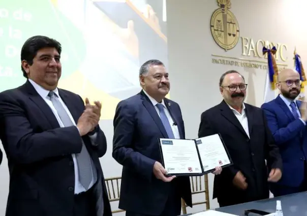 Recibe la UANL certificación para Licenciatura en Derecho en modalidad mixta