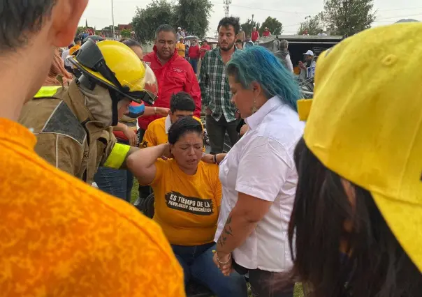 Viento acaba con evento de Alejandra del Moral en Tecamac, derribó una lona