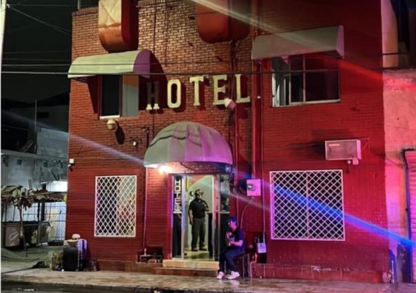 Se incendia hotel en el centro de Monterrey