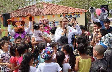 Gobierno de Santa Catarina celebra a niños y niñas en colonias