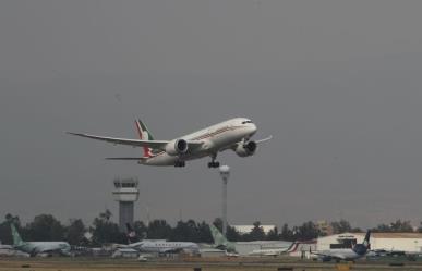 Avión presidencial deja México