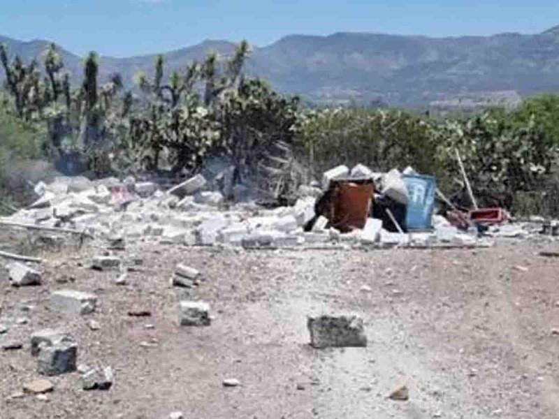 De acuerdo con los reportes, en el lugar vecinos informaron que dos personas resultaron con quemaduras, quienes fueron trasladadas por sus propios medios para su atención médica. Foto: Emmanuel Rincon.