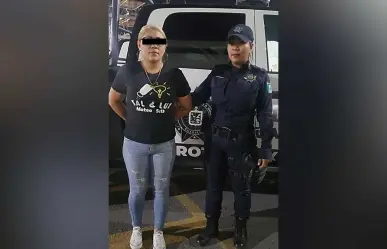 Detienen a mujer que trasladaba migrantes en Guadalupe