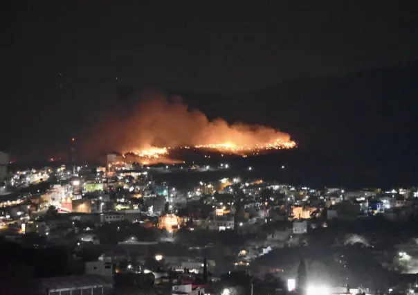 Incendio en basurero consume más de 10 hectáreas en Guanajuato