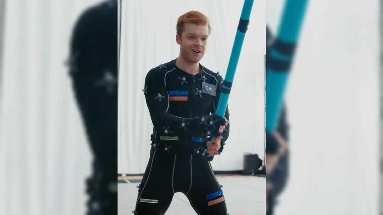 Cameron Monaghan en acción, grabando movimientos para Star Wars Jedi: Survivor. Foto: Especial.