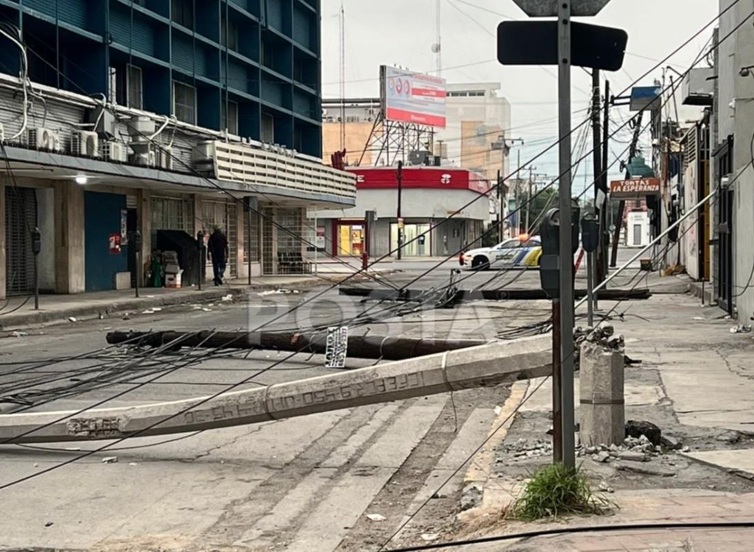 El percance ocurrió sobre la calle Xicoténcatl entre las avenidas Colón y Madero. Foto: Raymundo Elizalde.